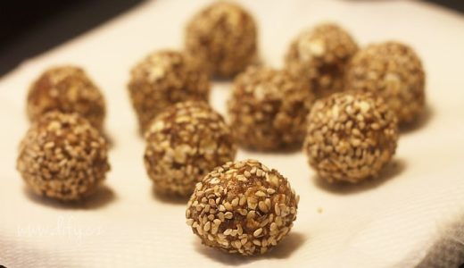 Raw recept na škoricové guličky