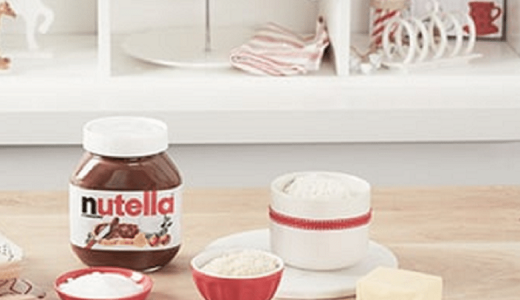 Nutella a ďalšie ingrediencie pripravené na pečenie