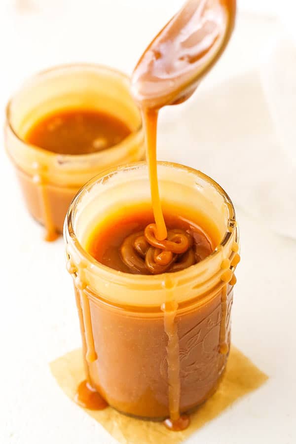 Slaný karamel do torty alebo do karamelového vianočného pečiva v pohári.