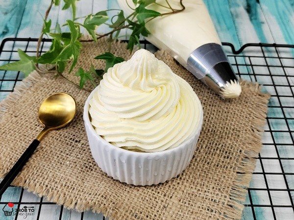 Krém z kondenzovaného mlieka a mascarpone
