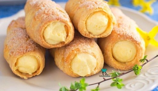 Medové trubičky plnené krémom s vaječným likérom